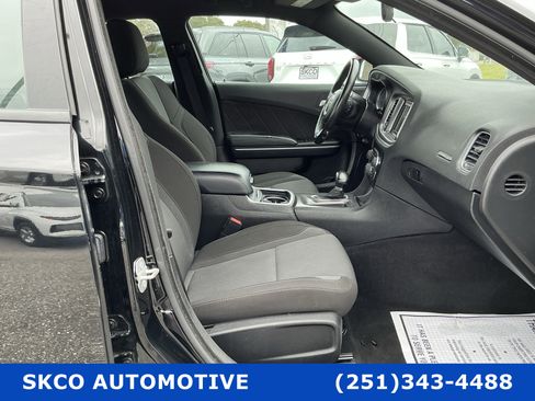 Used 2022 Dodge Charger SXT image 13