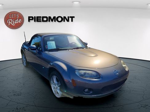 Used 2008 MAZDA MX-5 Miata Sport image 4