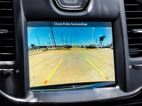 Used 2019 Chrysler 300 S RWD image 30