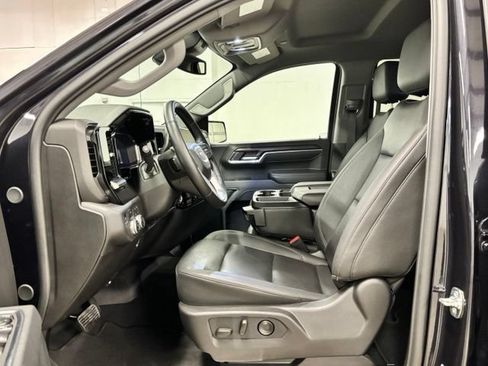 Used 2026 GMC Sierra 1500 SLT AWD/4WD image 16