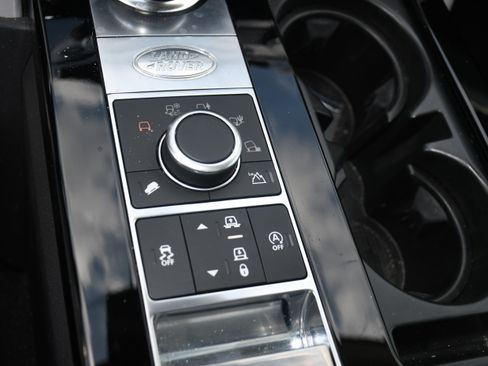 Used 2019 Land Rover Discovery HSE Luxury AWD/4WD image 17