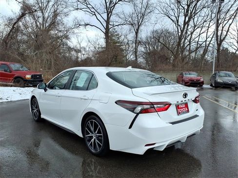 Certified 2024 Toyota Camry SE w/ Cold Weather Package image 5