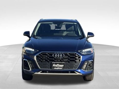 Certified 2025 Audi Q5 2.0T Premium Plus image 2