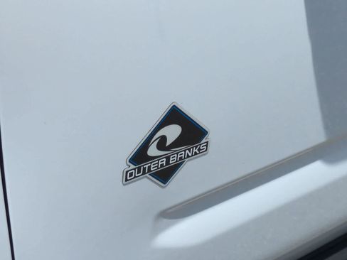 Used 2023 Ford Bronco Sport Outer Banks AWD/4WD image 13