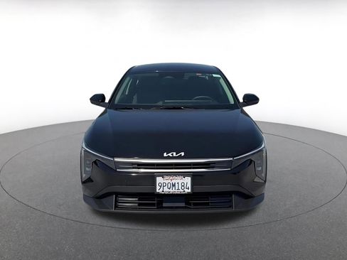 Used 2025 Kia K4 FWD image 4