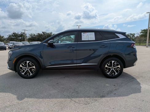 Certified 2025 Kia Sportage EX AWD/4WD image 8