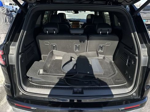 Certified 2024 GMC Acadia Denali AWD/4WD image 27
