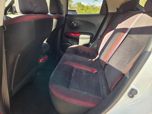 Used 2015 Nissan Juke SV w/ Technology Package image 31