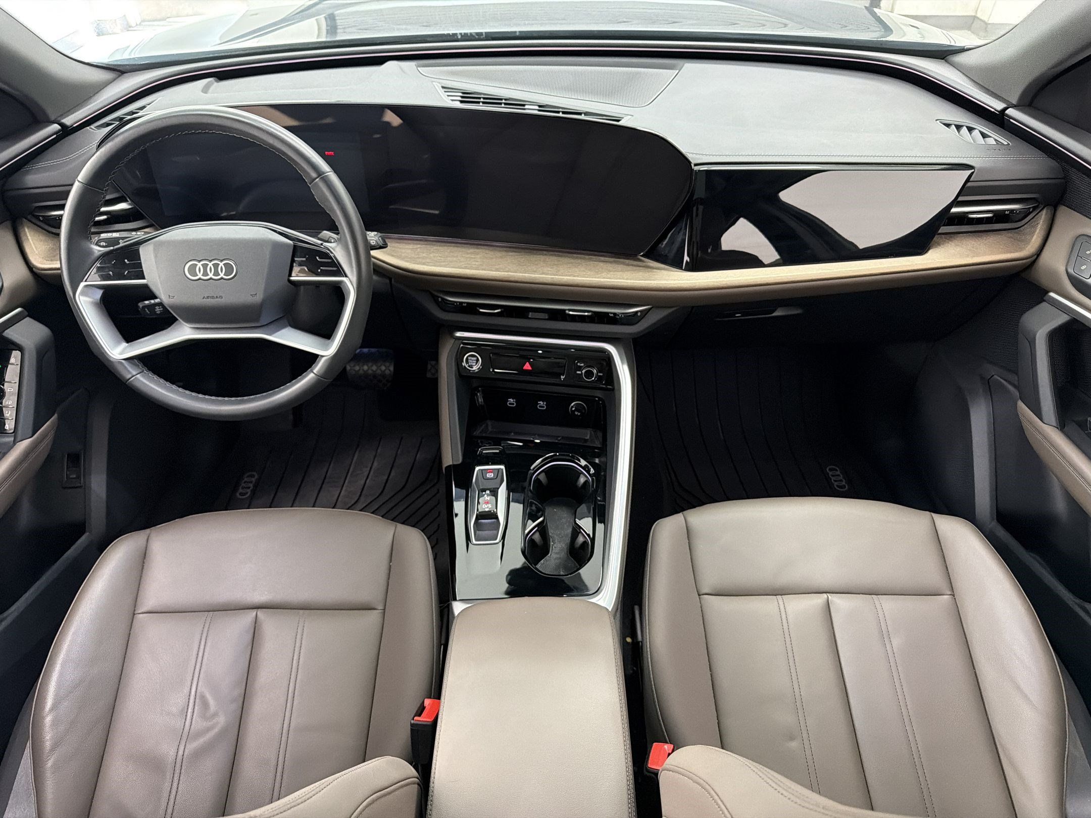 Certified 2025 Audi Q5 Premium w/ Convenience Package AWD/4WD image 15