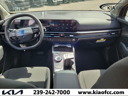 New 2026 Kia Sportage LX FWD image 15