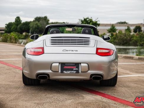Used 2009 Porsche 911 Carrera RWD image 51