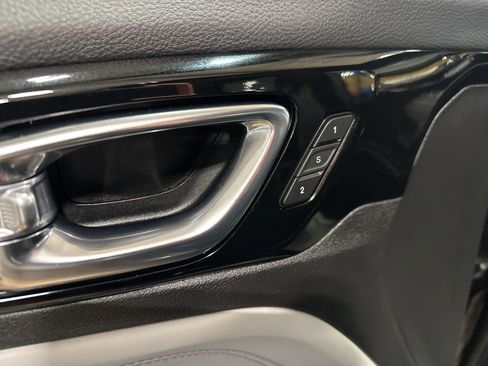 Used 2024 Jeep Compass Limited w/ Elite Group image 18