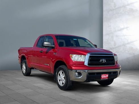 Used 2012 Toyota Tundra 4x4 Double Cab w/ Tow Pkg image 8