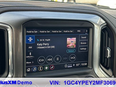 Used 2021 Chevrolet Silverado 2500 LTZ w/ LTZ Convenience Package image 26