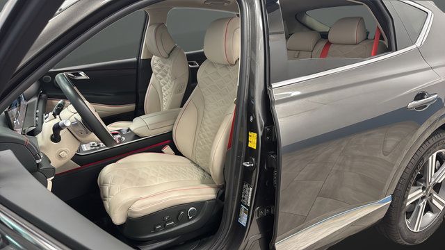 Used 2025 Genesis GV80 3.5T AWD/4WD image 9