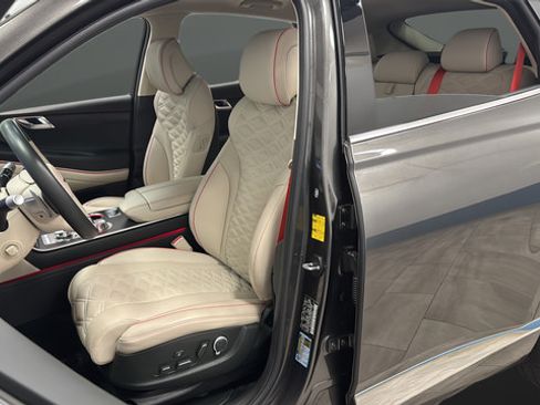 Used 2025 Genesis GV80 3.5T AWD/4WD image 9
