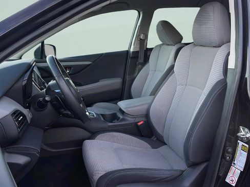 Used 2020 Subaru Outback Premium image 23