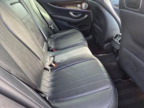 Used 2019 Mercedes-Benz E 300 image 19