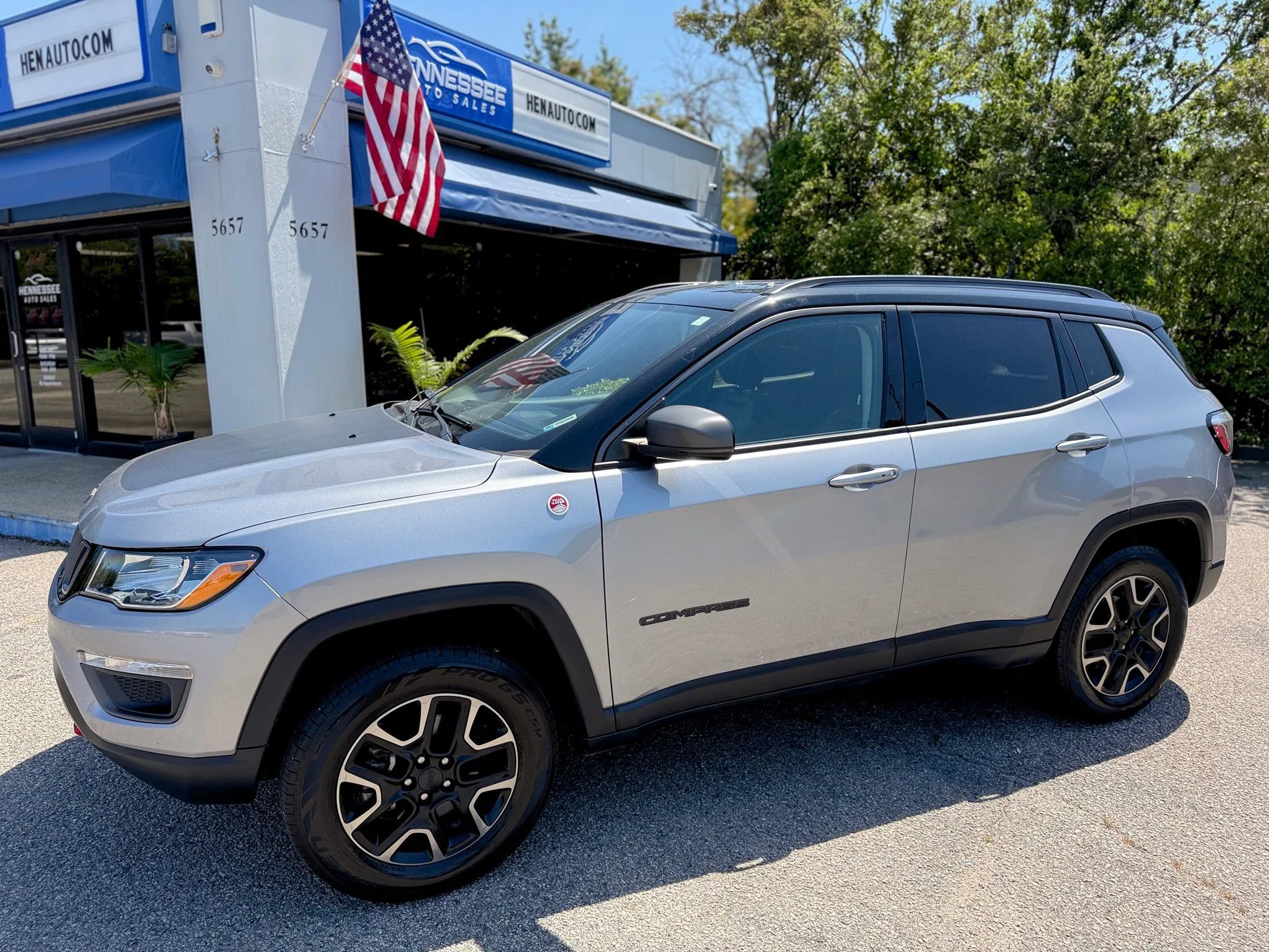 Used 2019 Jeep Compass Trailhawk w/ Cold Weather Group AWD/4WD image 30