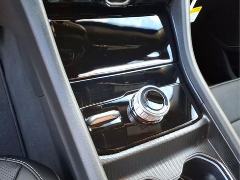 New 2026 Jeep Grand Cherokee Limited image 19