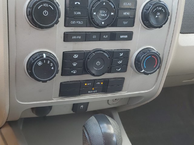 Used 2010 Ford Escape XLT FWD image 25