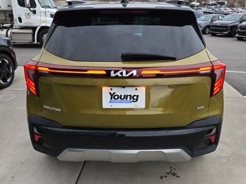 Used 2024 Kia Seltos SX image 5