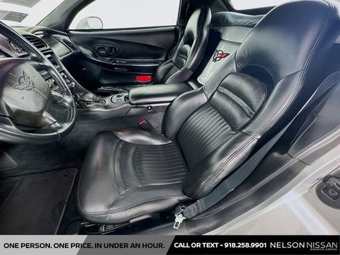 Used 1999 Chevrolet Corvette Convertible w/ Memory Pkg image 19