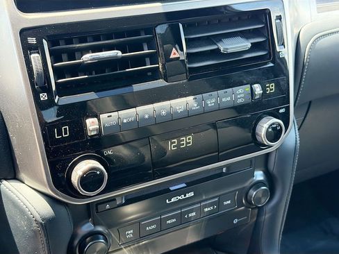 Used 2023 Lexus GX 460 Premium w/ Premium Package AWD/4WD image 16