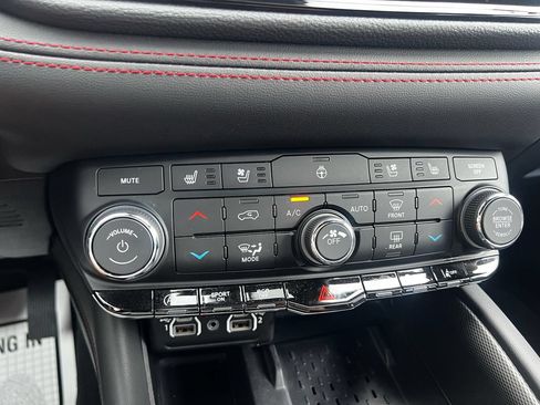Used 2026 Dodge Durango GT AWD/4WD image 22