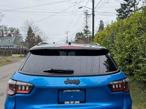 Used 2021 Jeep Compass Latitude w/ Sun and Sound Group FWD image 9