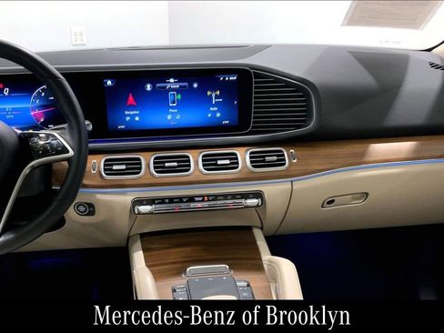 Used 2025 Mercedes-Benz GLE 350 4MATIC image 8