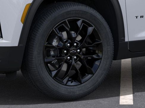 New 2026 Chevrolet Traverse LT w/ Midnight/Sport Edition AWD/4WD image 9
