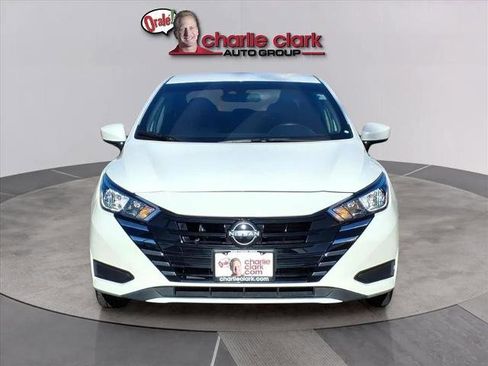 Certified 2024 Nissan Versa SV w/ Trunk Package image 8