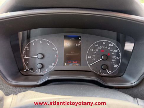 Used 2025 Toyota Corolla LE FWD image 7