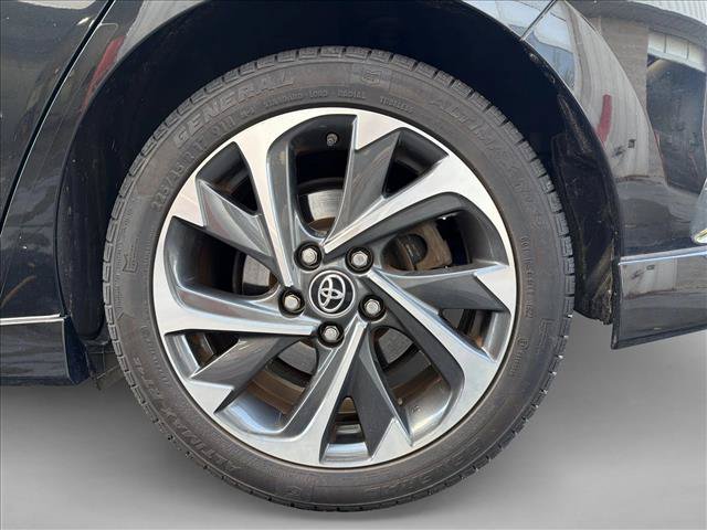 Used 2017 Toyota Corolla iM w/ All-Weather Mat Package FWD image 9