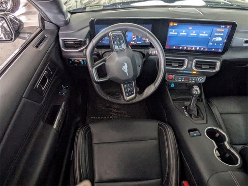 Used 2024 Ford Mustang GT Premium image 17