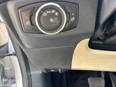 Used 2022 Ford EcoSport S AWD/4WD image 15