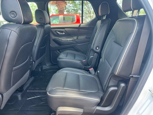 Used 2023 Chevrolet Traverse Premier w/ Redline Edition FWD image 25