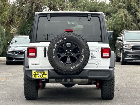 Used 2022 Jeep Wrangler Willys image 5
