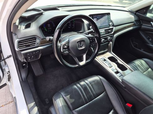 Used 2022 Honda Accord Touring image 17