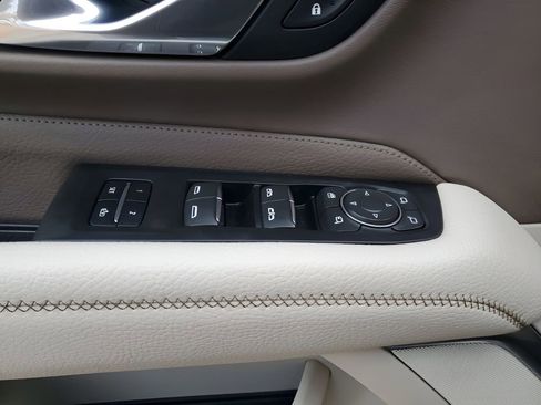 Used 2021 GMC Yukon Denali w/ Denali Premium Package image 29