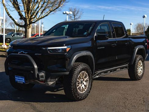 New 2026 Chevrolet Colorado ZR2 w/ Off-Road Front Bumper Package AWD/4WD image 4