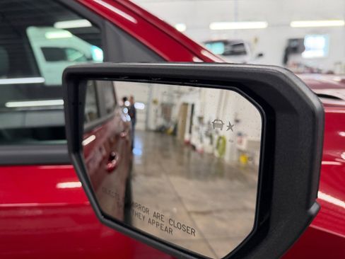 Used 2024 Chevrolet Colorado LT w/ LT Convenience Package III image 29