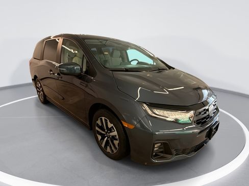 New 2026 Honda Odyssey EX-L image 1