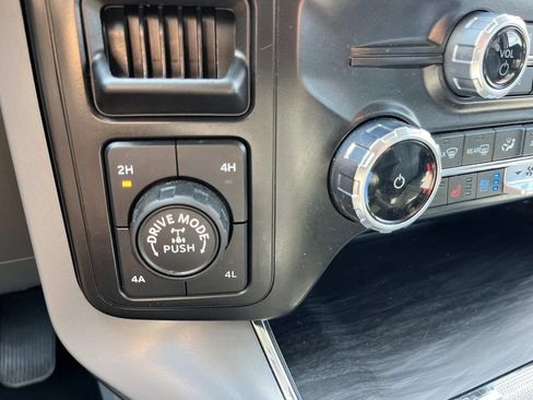Used 2024 Ford F150 Lariat w/ Bed Utility Package AWD/4WD image 40