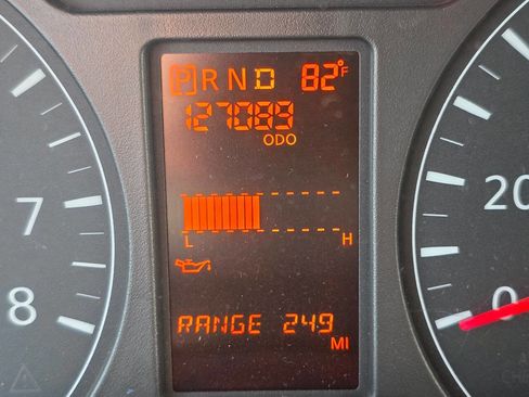 Used 2021 Nissan NV 2500 SV image 16