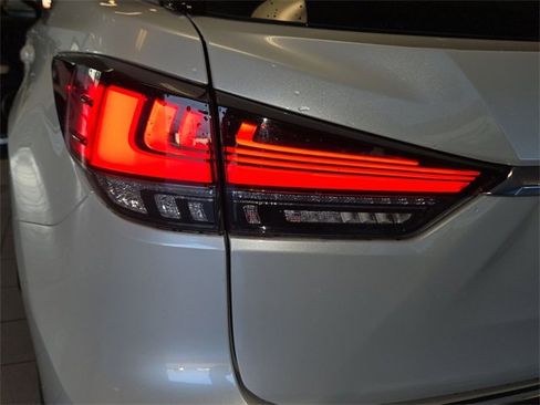 Used 2022 Lexus RX 450hL Luxury w/ Cold Area Package (CT) image 30
