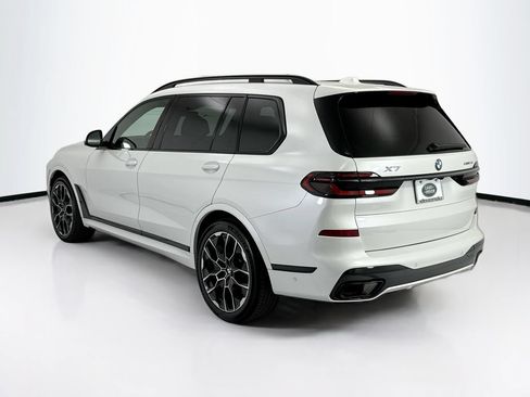 Used 2025 BMW X7 xDrive40i w/ M Sport Package AWD/4WD image 7