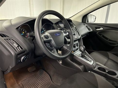 Used 2014 Ford Focus SE image 10