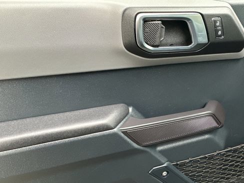 Certified 2024 Ford Bronco Black Diamond w/ Sasquatch Package image 12